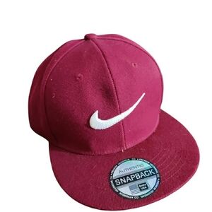 Nike Center Swoosh Canvas Snapback Hat